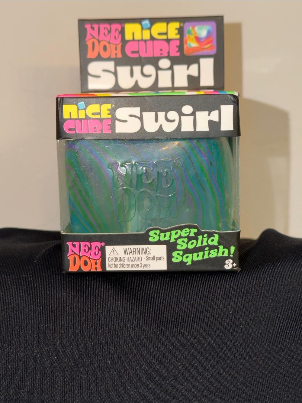 New doh Nice Cube Swirl Super Solid Squish! Stress toy